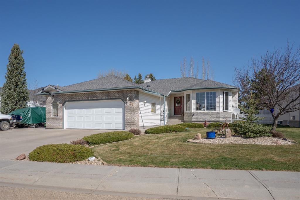 Picture of 71 Park Ridge Drive , Camrose Real Estate Listing
