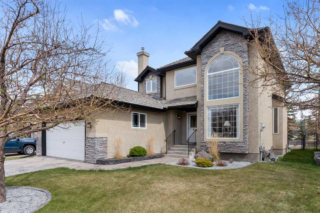 Picture of 210 Panorama Hills Bay NW, Calgary Real Estate Listing