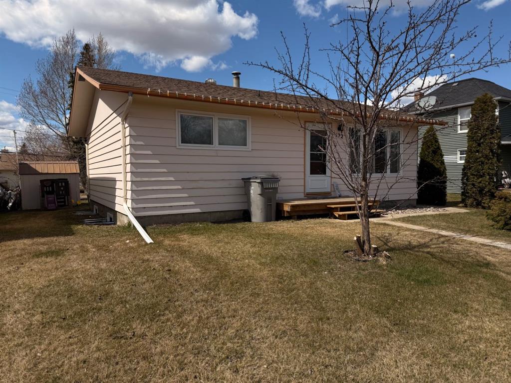 Picture of 122 Main Street , Lashburn Real Estate Listing