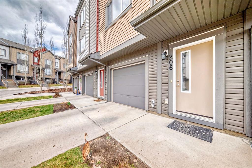 Picture of 206 Copperpond Row SE, Calgary Real Estate Listing
