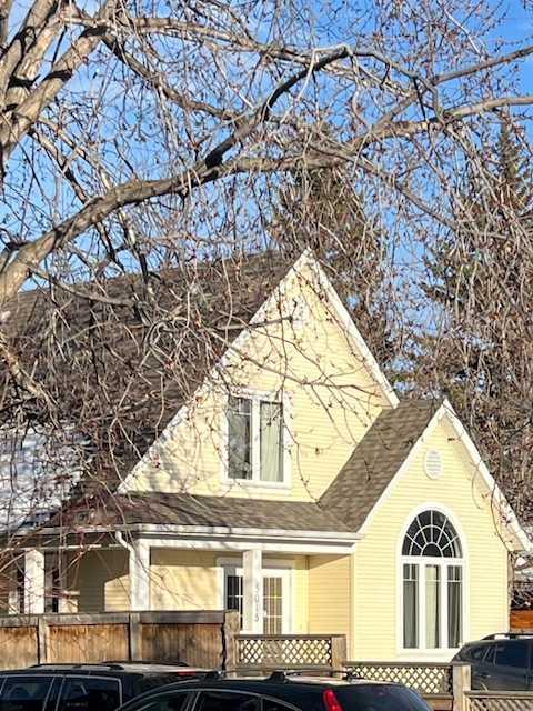 Picture of 5015 38 Street , Sylvan Lake Real Estate Listing