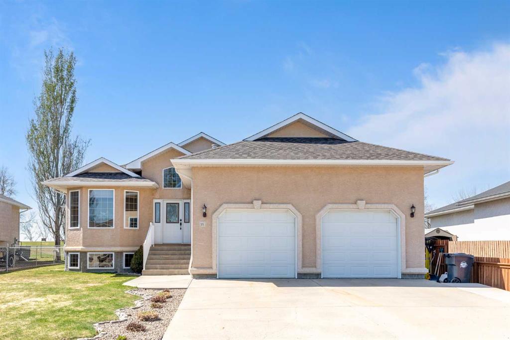 Picture of 18 Riverview Drive SE, Redcliff Real Estate Listing