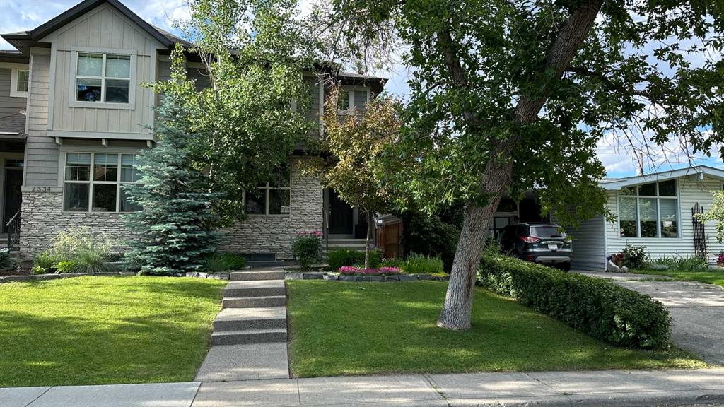 Picture of 2332 54 Avenue SW, Calgary Real Estate Listing