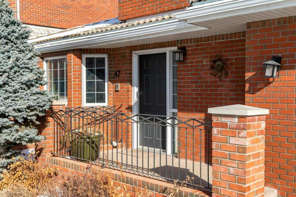 Picture of 47 Prominence Path SW, Calgary Real Estate Listing
