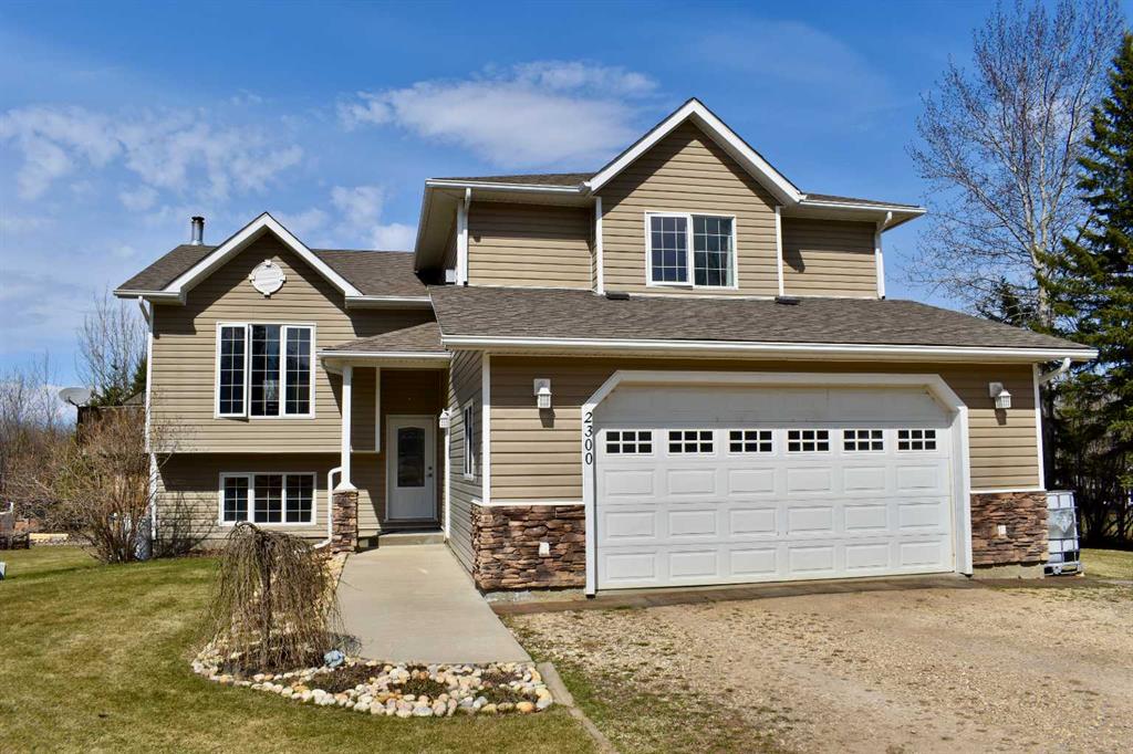 Picture of 2300 Pioneer Drive SW, Slave Lake Real Estate Listing