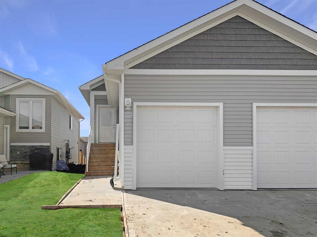 Picture of 9509 113 Avenue , Clairmont Real Estate Listing