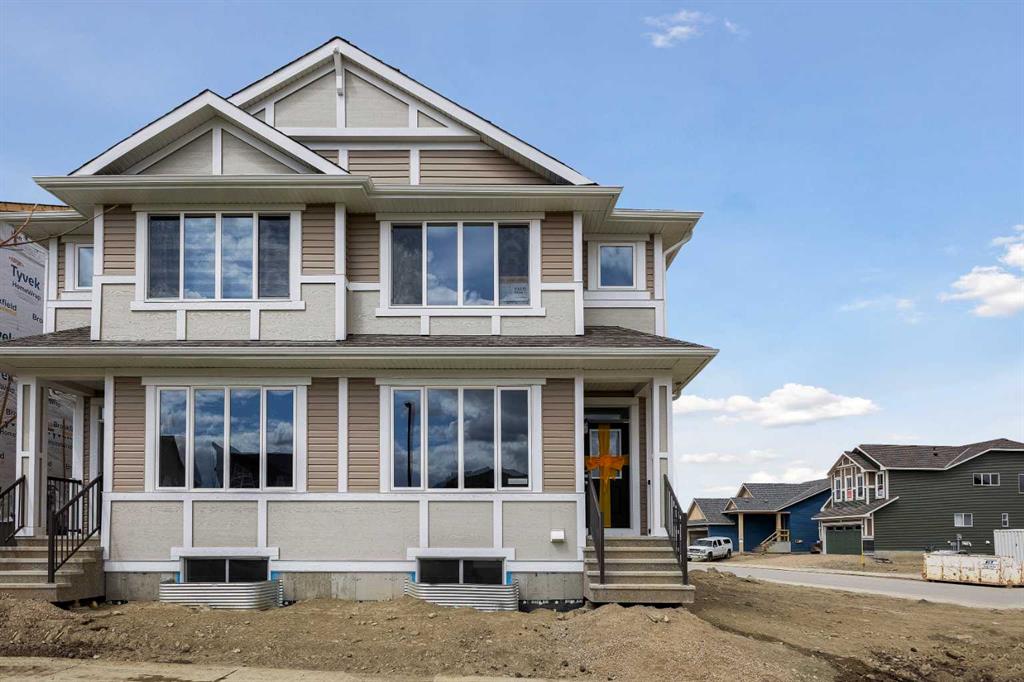 Picture of 143 Herron Walk NE, Calgary Real Estate Listing