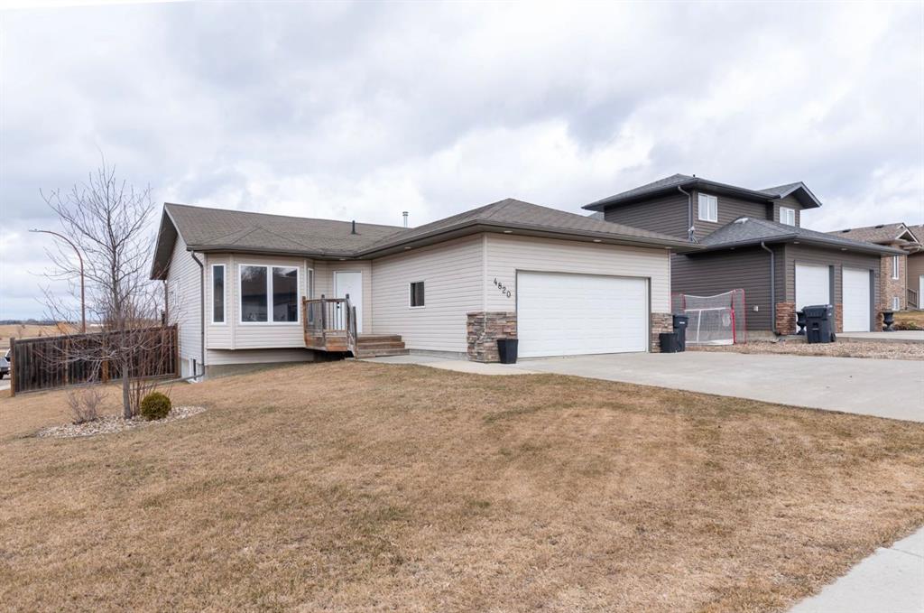 Picture of 4820 54 Avenue , Kitscoty Real Estate Listing