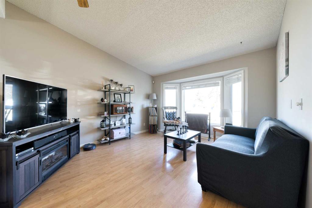 Picture of 131 MacEwan Meadow Way NW, Calgary Real Estate Listing