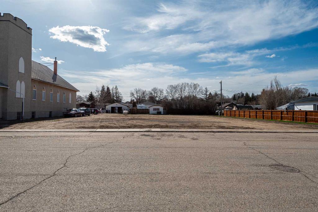 Picture of 220 Bruce Avenue , Carbon Real Estate Listing