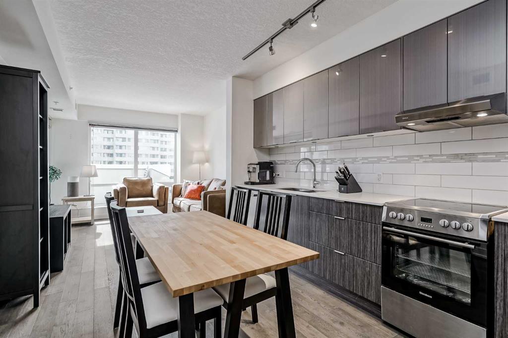Picture of 1010, 930 6 Avenue SW, Calgary Real Estate Listing