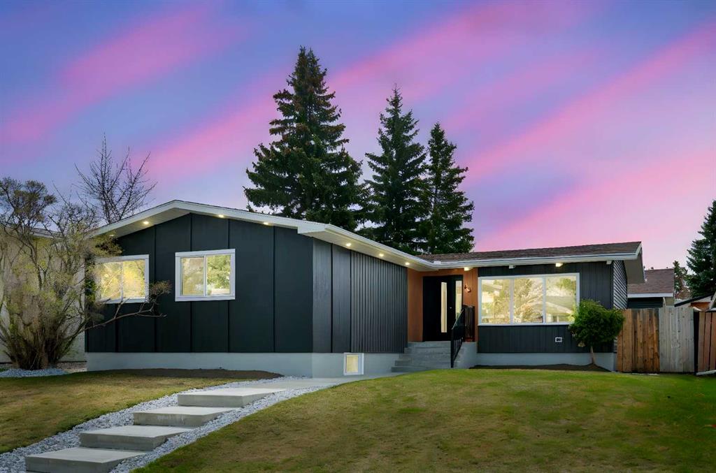 Picture of 43 Brampton Crescent SW, Calgary Real Estate Listing