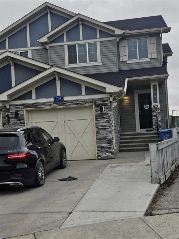 Picture of 204 New Brighton Landing SE, Calgary Real Estate Listing