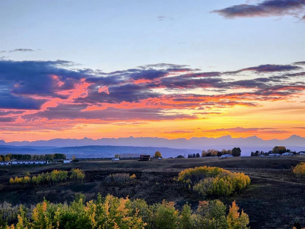 Picture of 637, 101 Sunset Drive , Cochrane Real Estate Listing