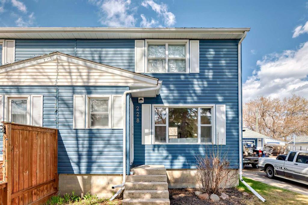Picture of 228 Pine Street , Springbrook Real Estate Listing