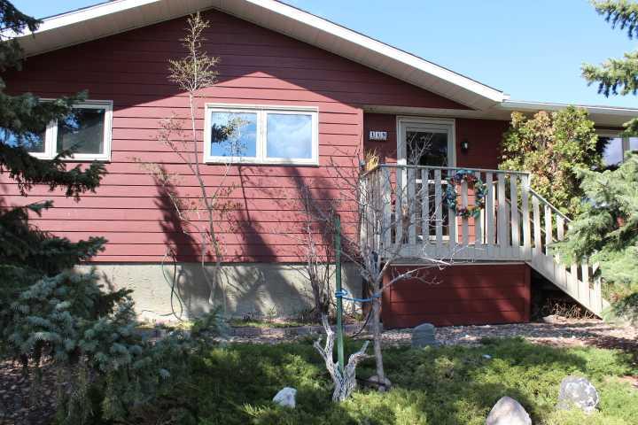 Picture of 419 3 Avenue W, Burdett Real Estate Listing