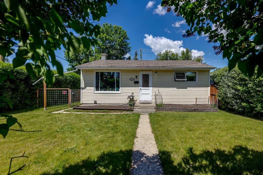Picture of 5438 39 Street , Red Deer Real Estate Listing
