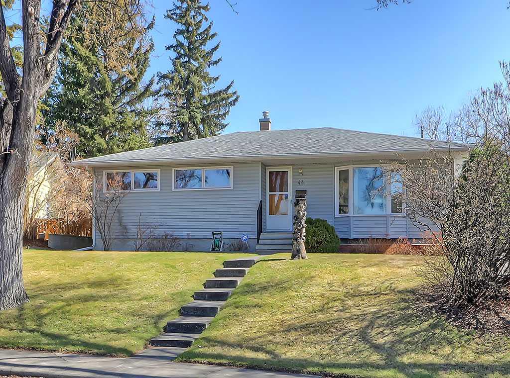 Picture of 44 Rosevale Drive NW, Calgary Real Estate Listing
