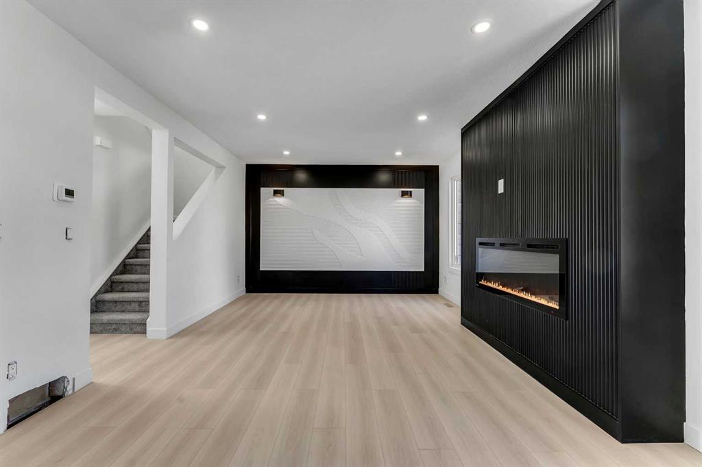 Picture of 62 Deer Ridge Way SE, Calgary Real Estate Listing