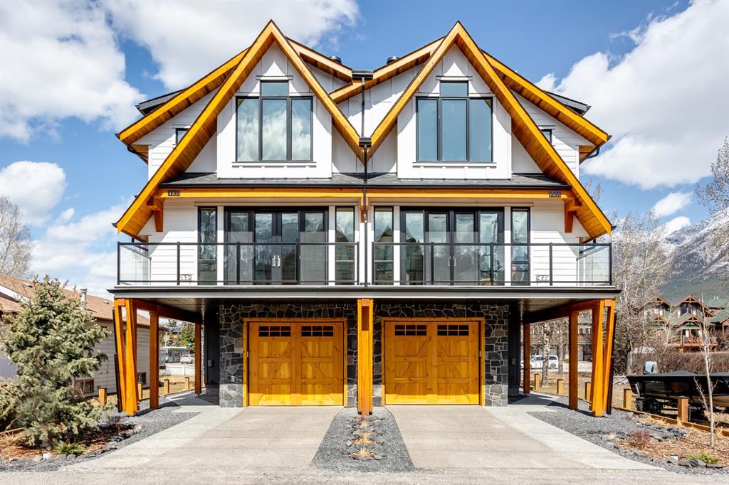 Picture of 2(SE), 833 6th Street , Canmore Real Estate Listing