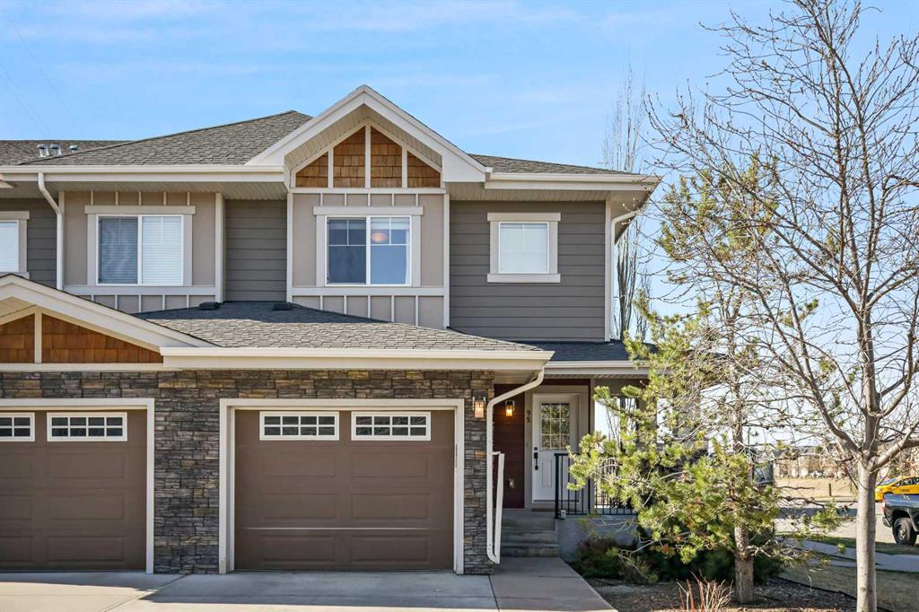 Picture of 95 West Coach Manor SW, Calgary Real Estate Listing