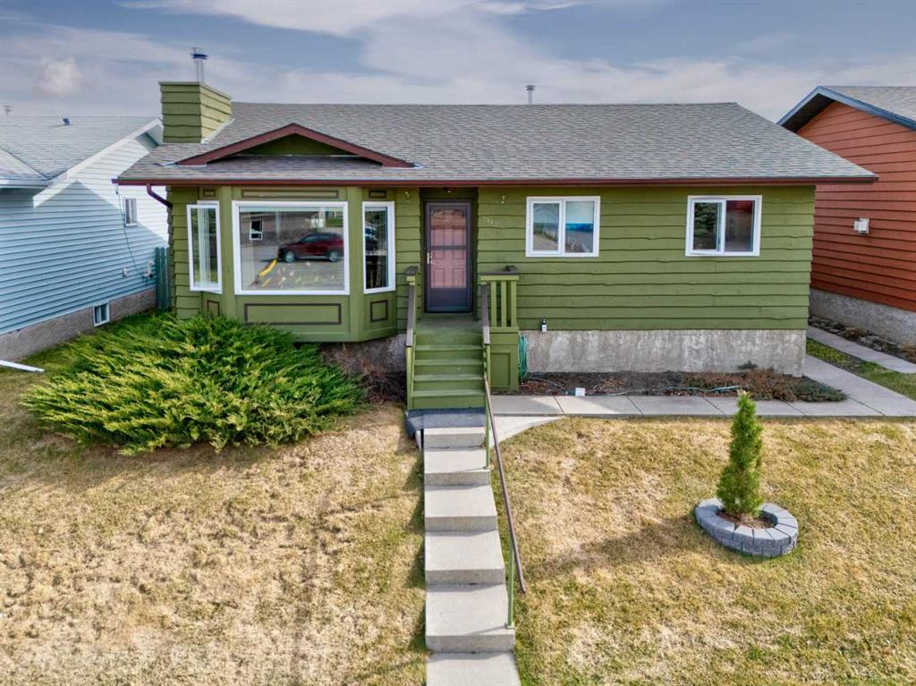 Picture of 1313 9 Avenue SE, High River Real Estate Listing