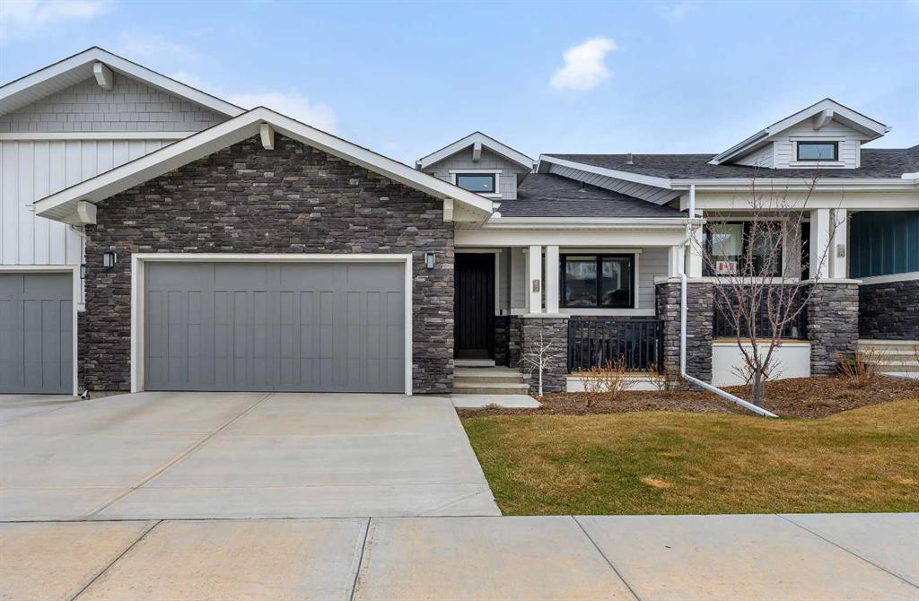 Picture of 42 Crestridge Bay SW, Calgary Real Estate Listing