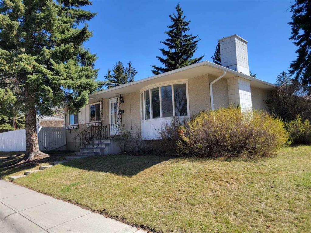 Picture of 3947 Vancouver Crescent NW, Calgary Real Estate Listing