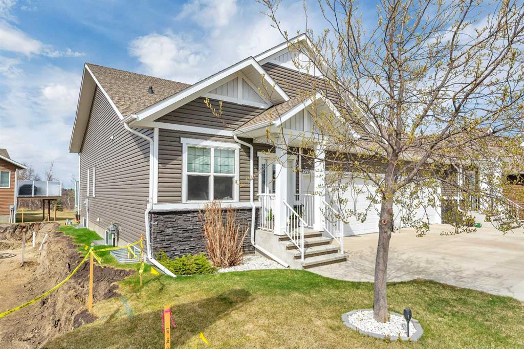 Picture of 4920 Beardsley Avenue , Lacombe Real Estate Listing