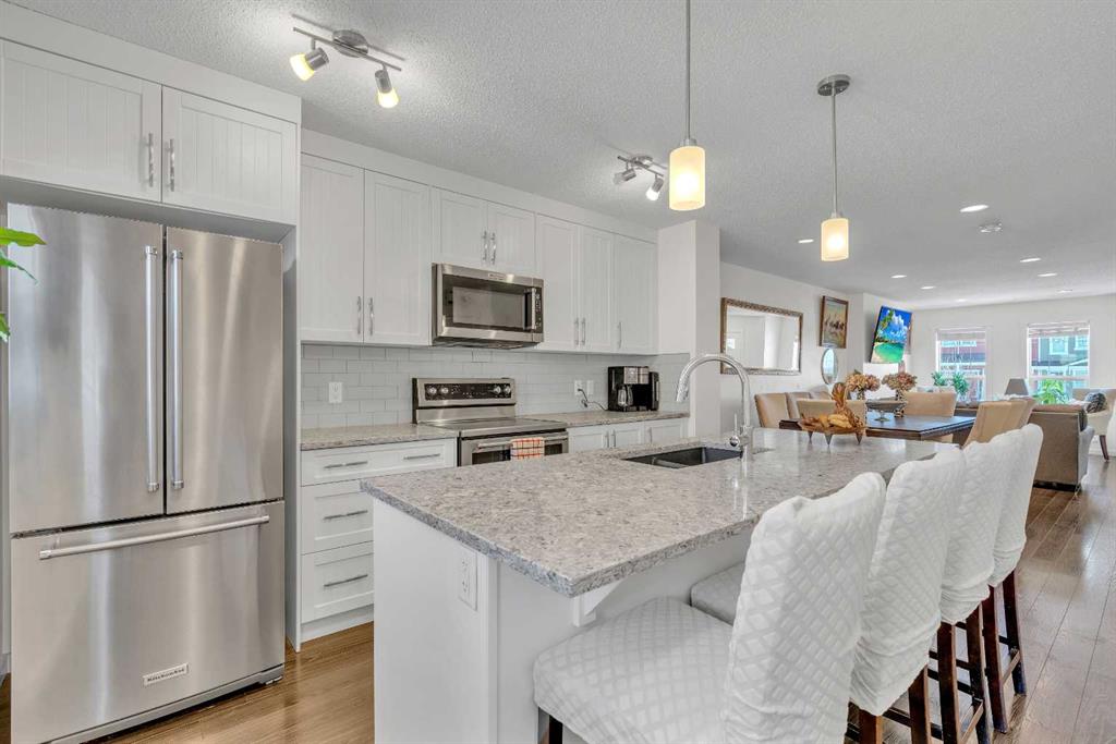Picture of 519 Cranford Mews SE, Calgary Real Estate Listing