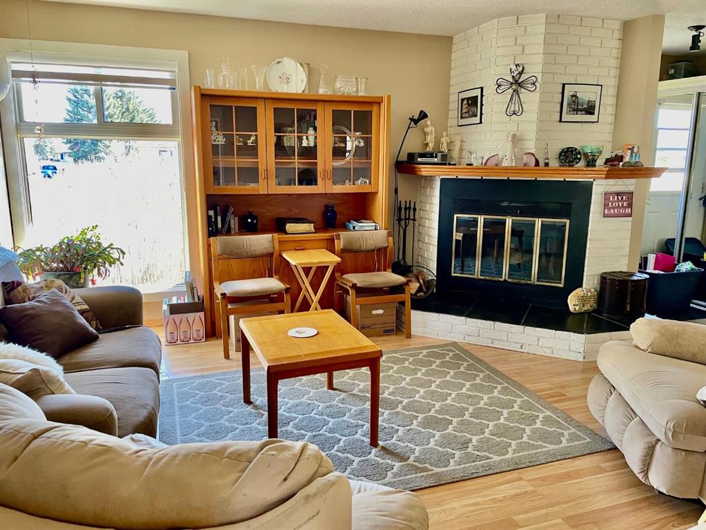 Picture of 3515 33 Street SE, Calgary Real Estate Listing
