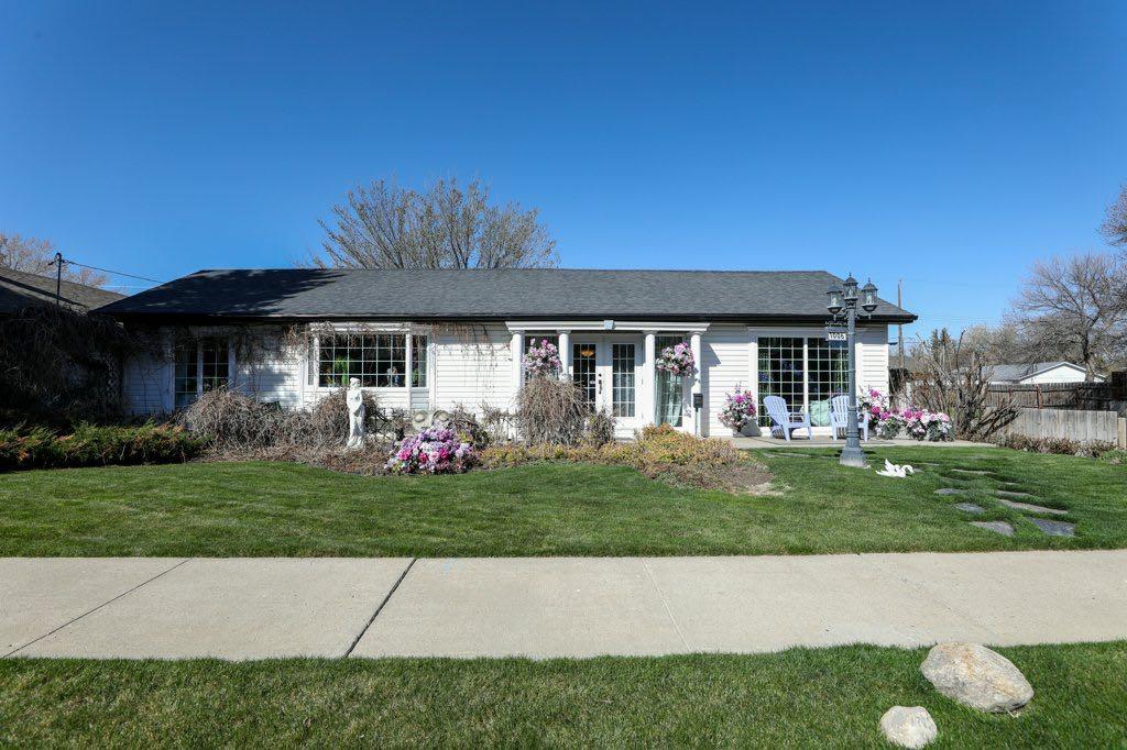 Picture of 1006 9 Street N, Lethbridge Real Estate Listing