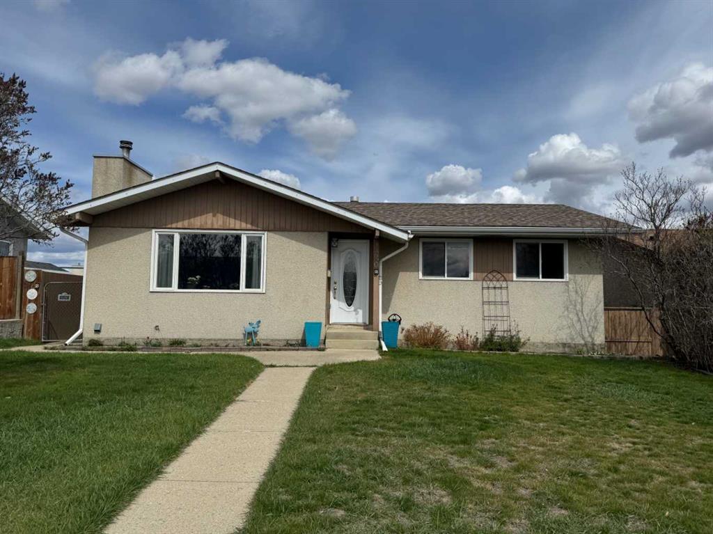 Picture of 90 Niven Street , Red Deer Real Estate Listing
