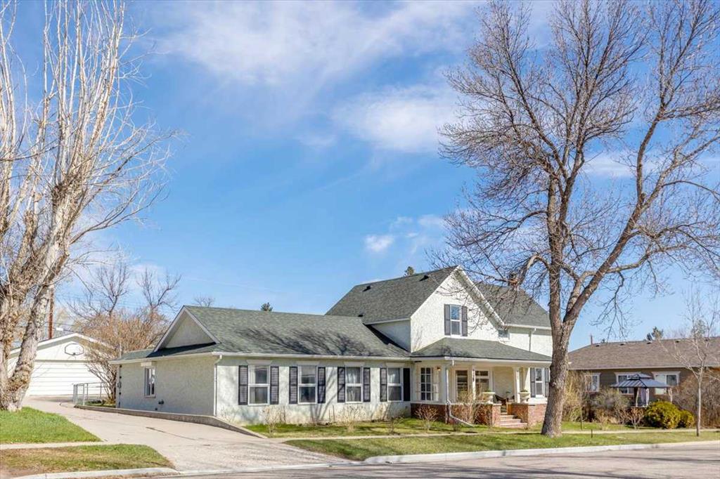 Picture of 2406 20 Street , Nanton Real Estate Listing