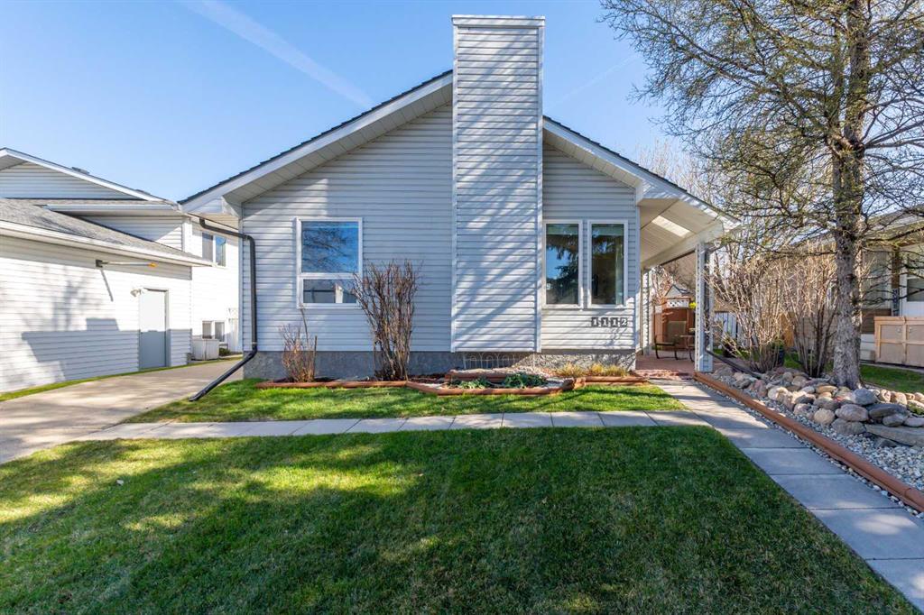 Picture of 1112 Meadowbrook Drive , Airdrie Real Estate Listing