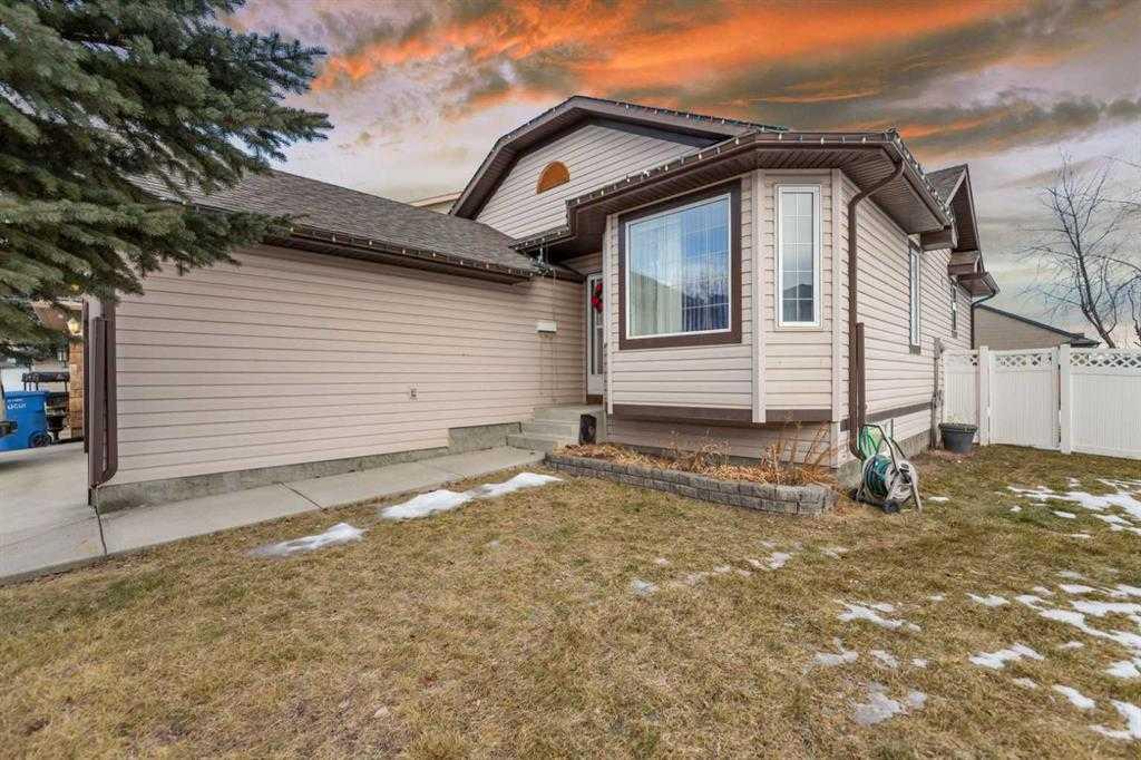 Picture of 248 west lakeview Place , Chestermere Real Estate Listing