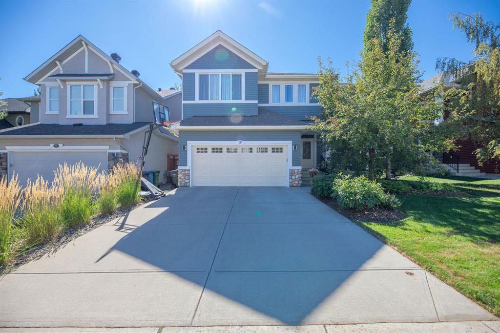 Picture of 19 Evergreen Avenue SW, Calgary Real Estate Listing