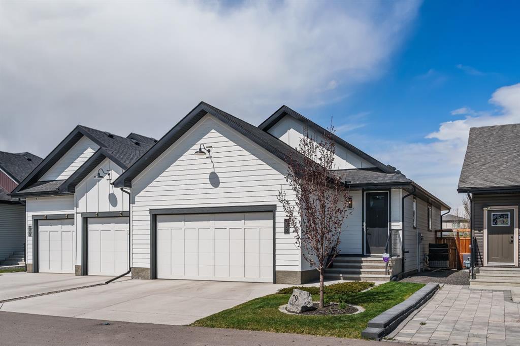 Picture of 79 Walgrove Park SE, Calgary Real Estate Listing