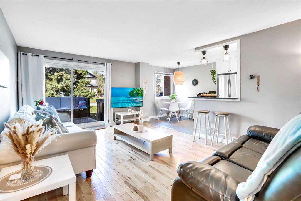 Picture of 4403 33 Avenue SW, Calgary Real Estate Listing