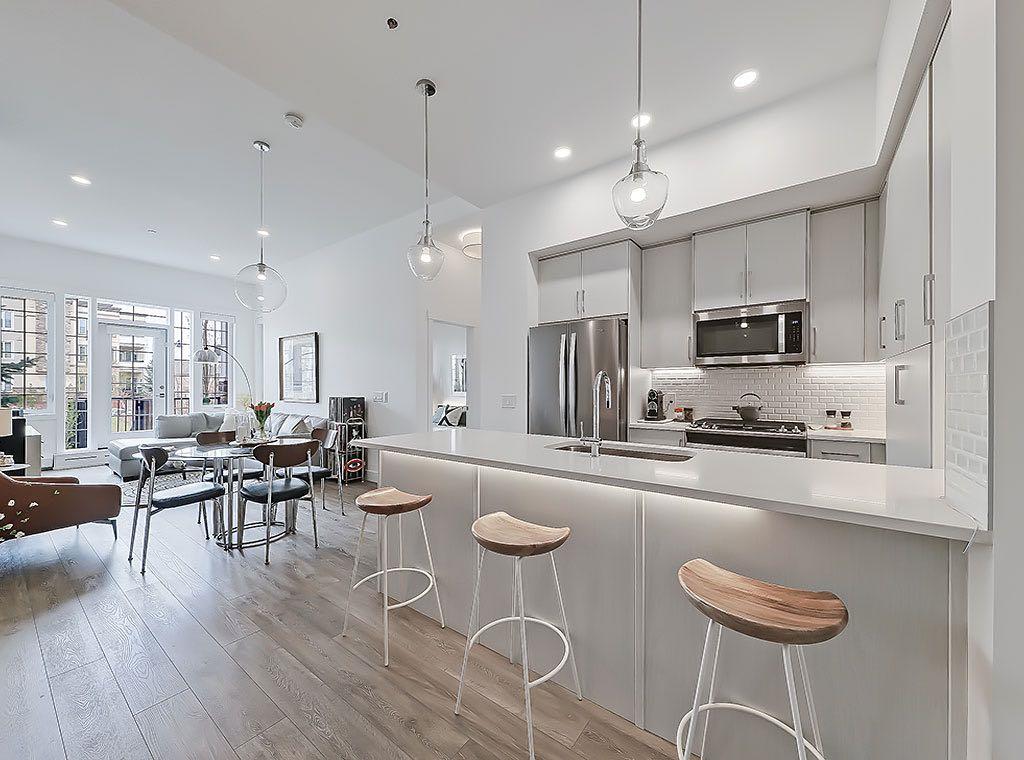 Picture of 108, 38 Quarry Gate SE, Calgary Real Estate Listing