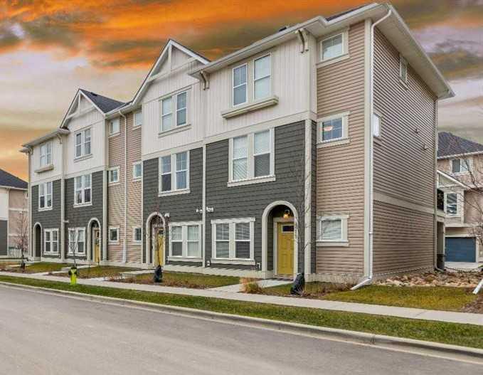 Picture of 211 South Point Park SW, Airdrie Real Estate Listing