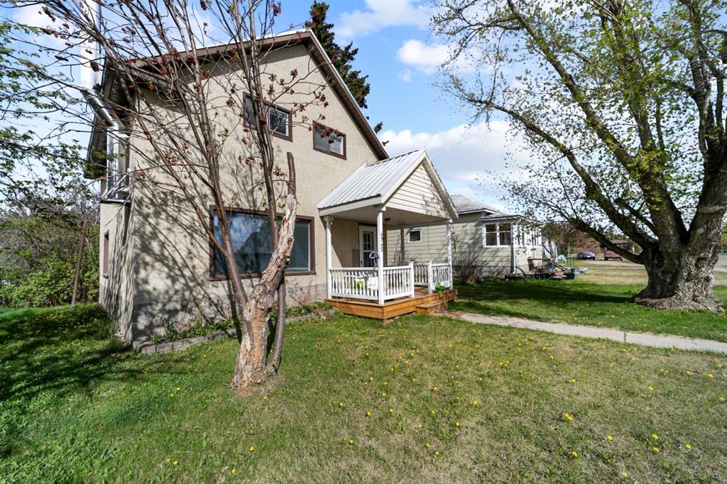 Picture of 4945 50 Street , Sedgewick Real Estate Listing