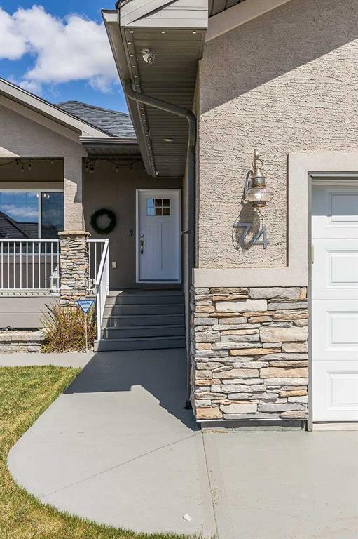 Picture of 74 Desert Blume Crescent SW, Desert Blume Real Estate Listing