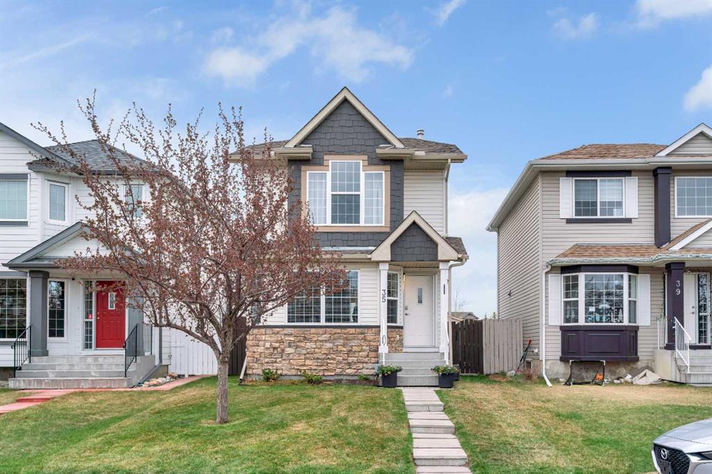 Picture of 35 Everstone Way SW, Calgary Real Estate Listing