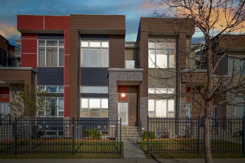 Picture of 404, 1530 Bayside Avenue SW, Airdrie Real Estate Listing