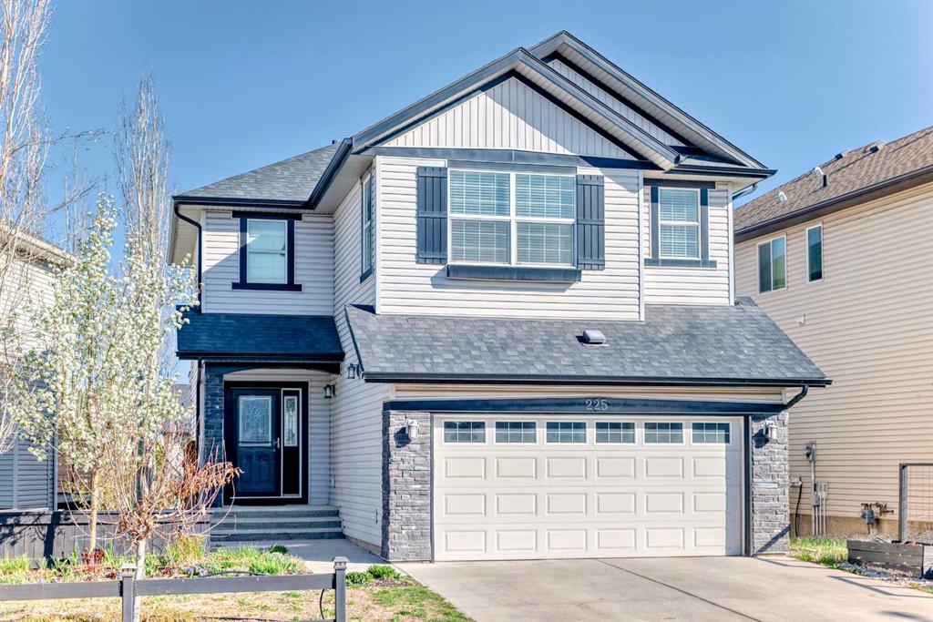 Picture of 225 Cranberry Circle SE, Calgary Real Estate Listing