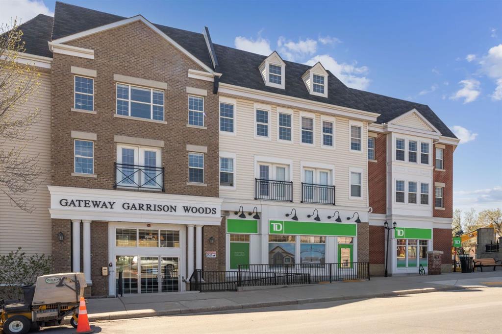 Picture of 320, 2233 34 Avenue SW, Calgary Real Estate Listing