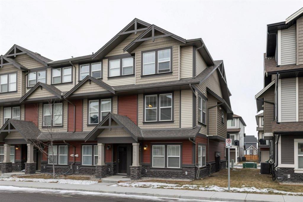Picture of 1001, 280 Williamstown Close NW, Airdrie Real Estate Listing