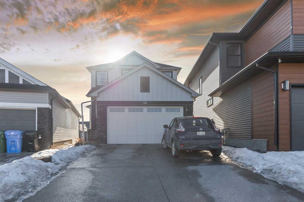 Picture of 40 Walgrove Mews SE, Calgary Real Estate Listing
