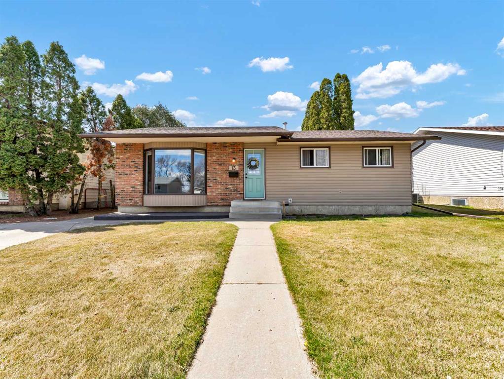 Picture of 13 Cunliffe Crescent SE, Medicine Hat Real Estate Listing